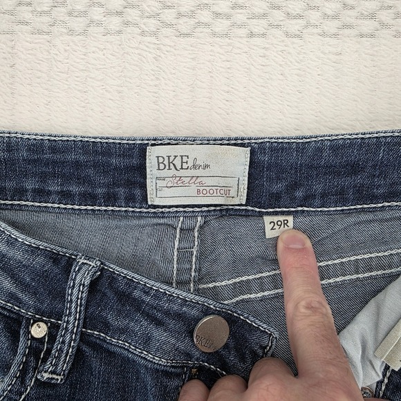 BKE Stella Bootcut Jeans Womens 29 Blue Denim Mid Rise Stretch - Picture 7 of 12
